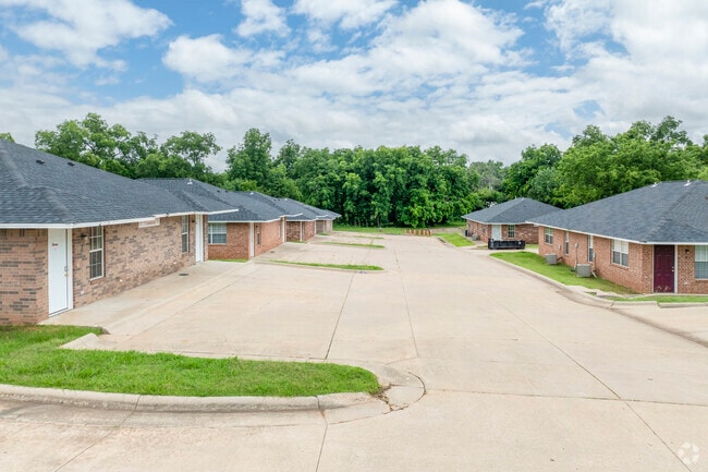 Photo - Wellsprings Studio Presidential Estates