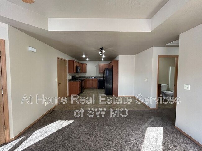 Photo - 632 S Landen Ave