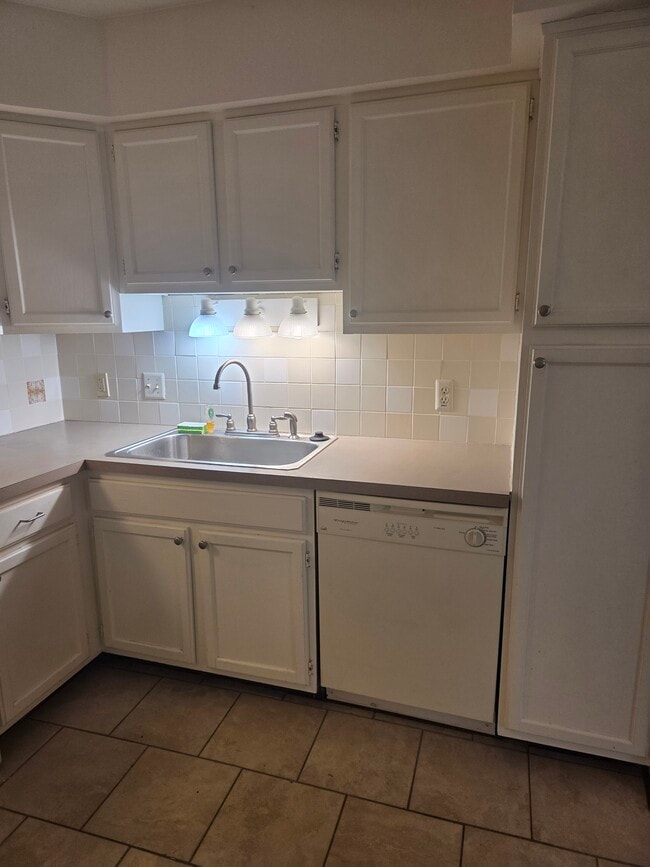 Photo - 24291 Evergreen Rd Unit EvergreenWoods