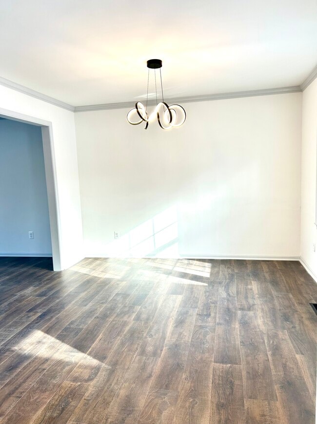 Photo - 6348 Torrence St