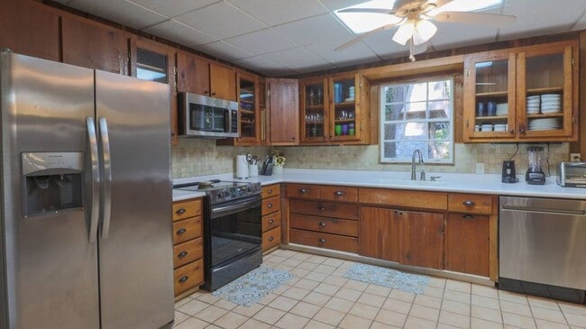 Photo - 4 bedroom Home 3 blocks from Gulf of America