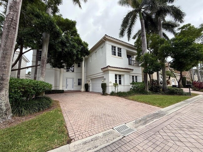 Photo - 996 Sanibel Dr