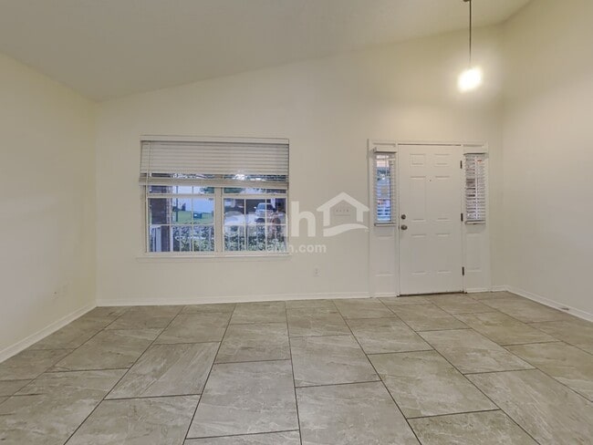 Photo - 2326 Creekfront Dr