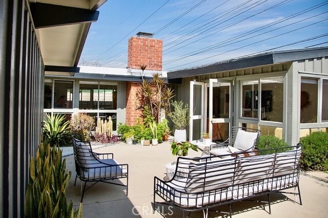 Photo - 3168 Stevely Ave