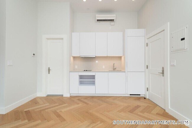 Building Photo - 461 Massachusetts Ave Rental