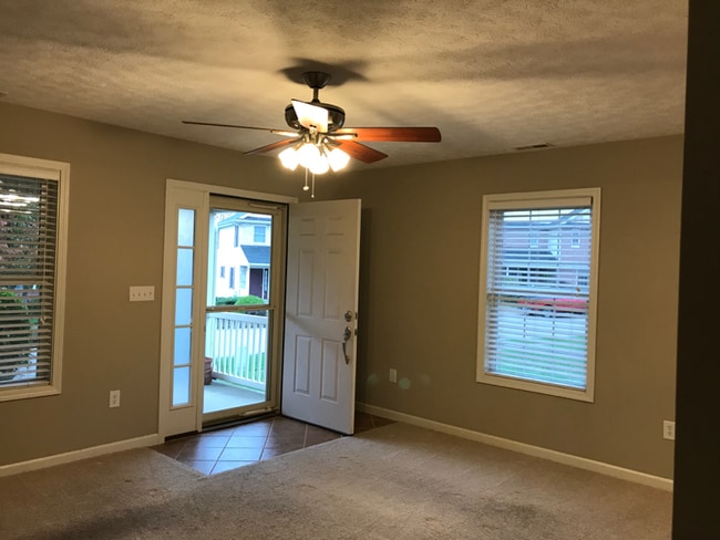 Photo - 1319 Cobble Creek Cir