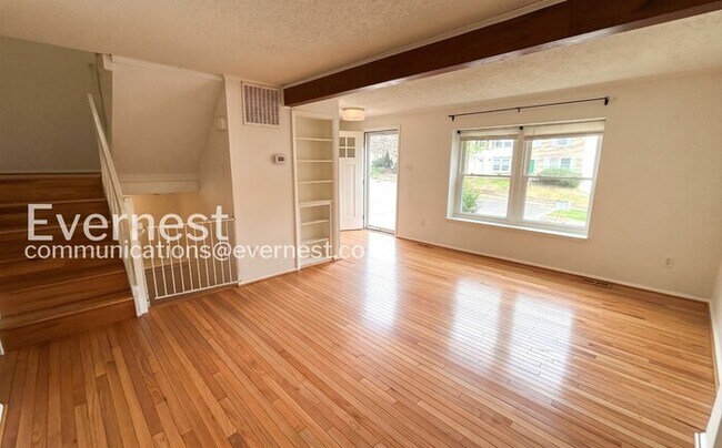 Photo - 3284 Wyndale Ct