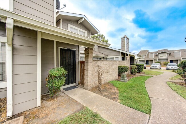 Photo - 6376 Peacock Hills Dr