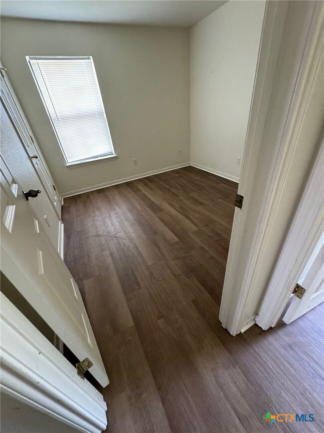 Photo - 206 Castellon Ct