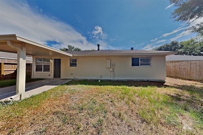 14230 Laffite Dr
