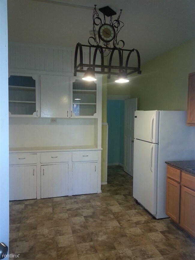 Photo - 2 br, 1 bath Duplex - 161 Union Ave NE Apt...