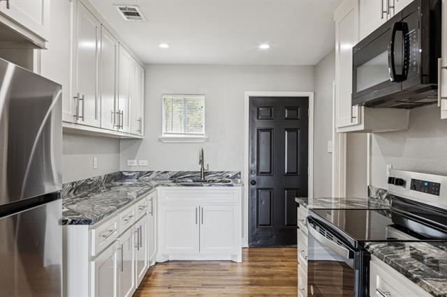 Photo - 3226 Inwood Rd