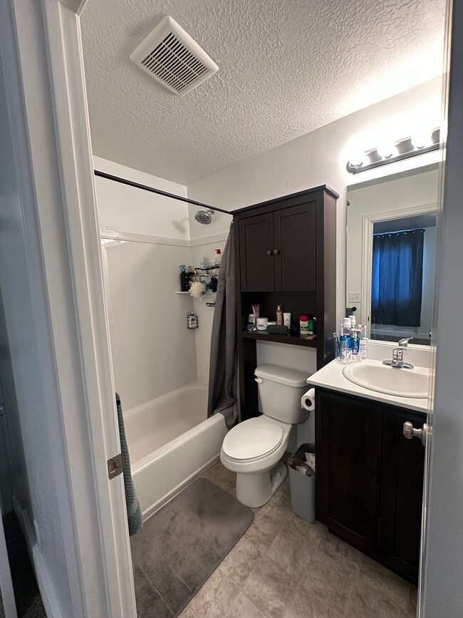 Photo - Summit ridge home