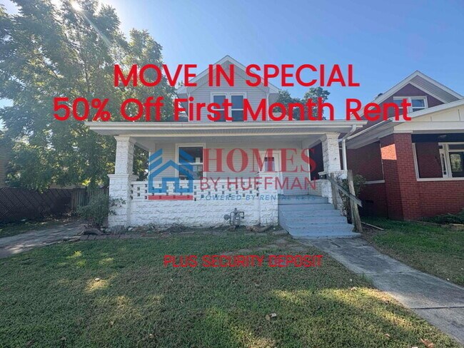 Building Photo - Five Bedroom House | 2 Full Bath | Move In...