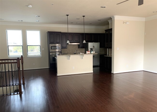 Photo - 3021 Kisling St