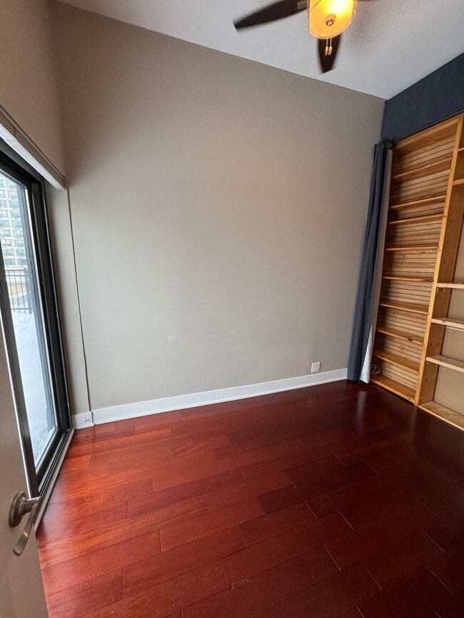 Photo - 5048 N Marine Dr Unit A9