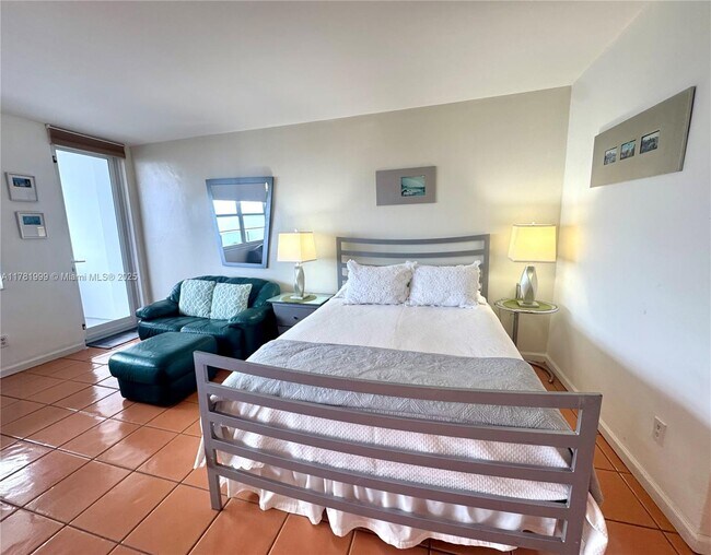 Photo - 100 Lincoln Rd Unit 836