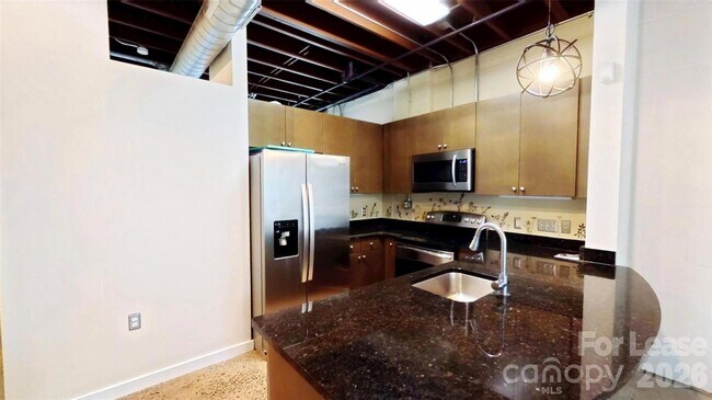 Photo - 800 Academy St