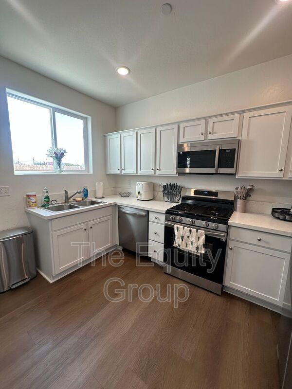 Photo - 1087 Buena Vis Ln