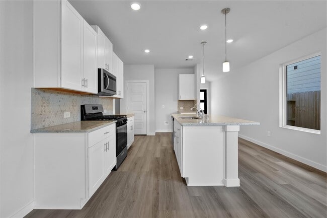 18626 Etta Pnes Cir