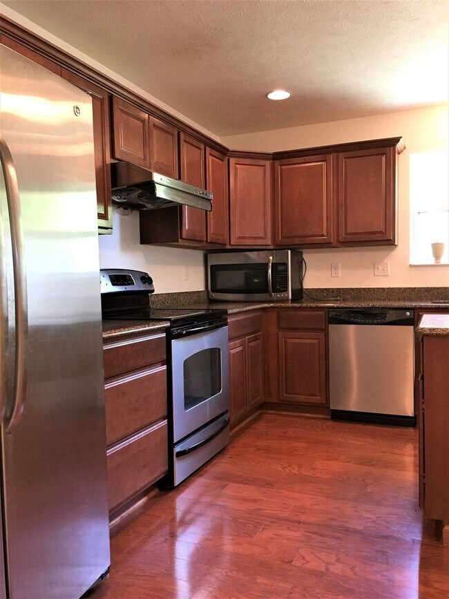 Photo - 133 Nottingham Dr