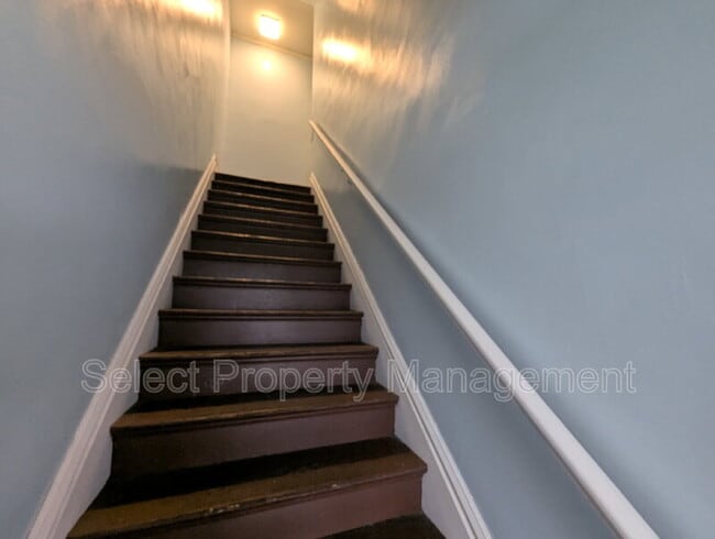 Photo - 345 W Williams St