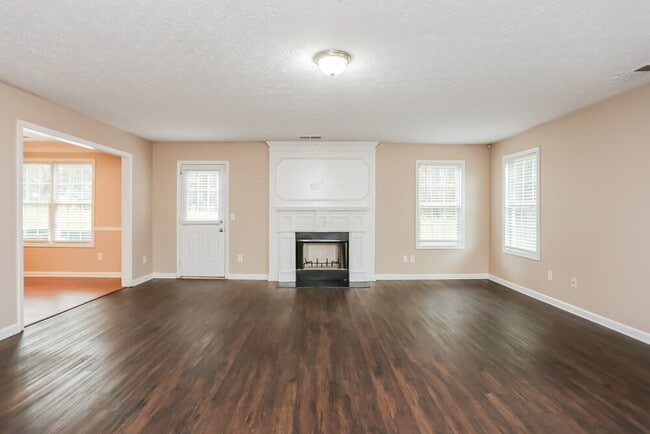 Photo - 4670 Duval Point Way SW