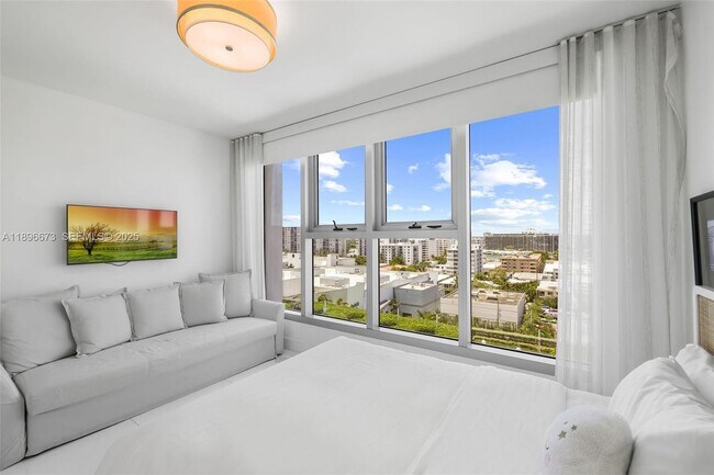 Photo - 6899 Collins Ave Unidad 1003