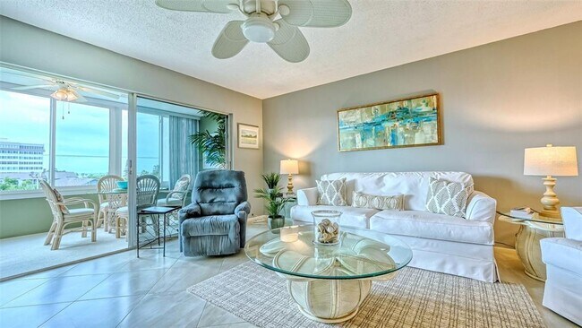 Photo - 1200 E Peppertree Ln Unit 305