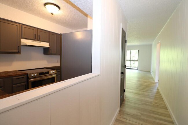 Photo - 122 Fairway Ave