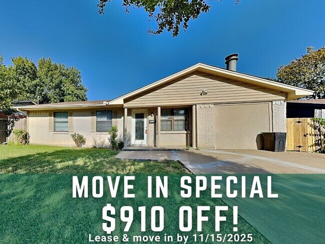 Building Photo - 2515 Wanda Dr