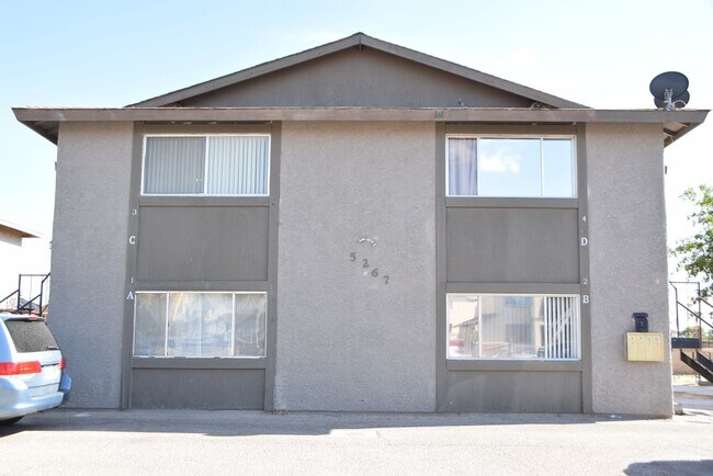 Building Photo - 5267 Retablo Ave Unit 5267 RETABLO AVE #C Rental