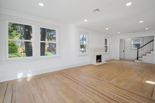 Photo - 344 Marlboro Rd