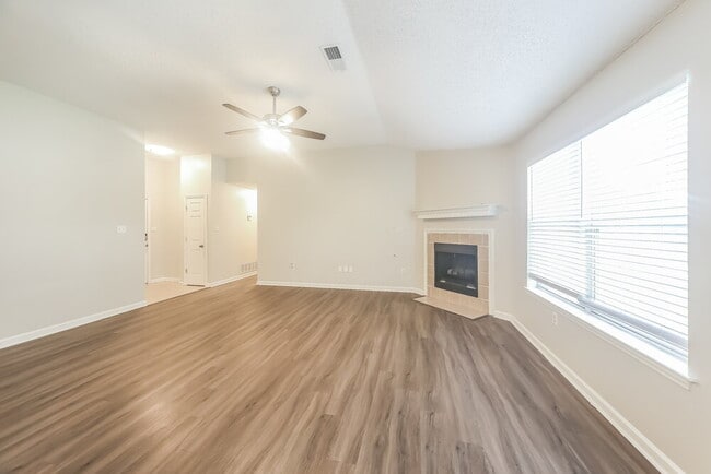 Photo - 6064 Allen Pkwy E