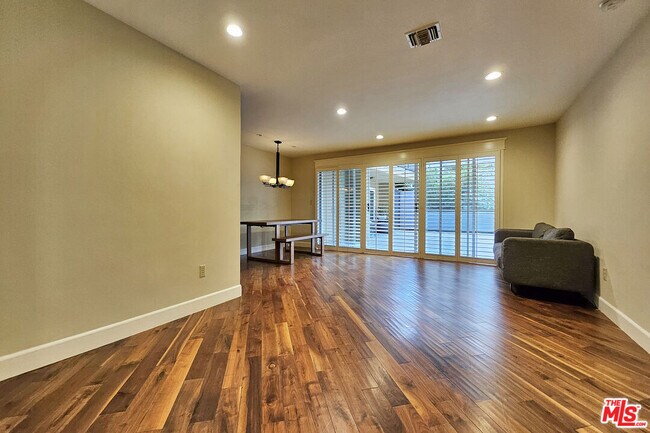 Photo - 382 E California Blvd Unit 106