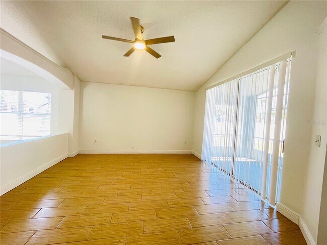 Photo - 2425 Timothy Ln