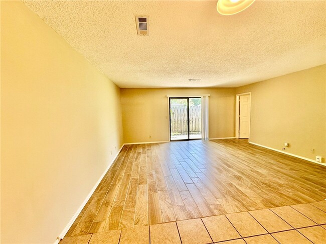 Photo - 1320 W Linden St