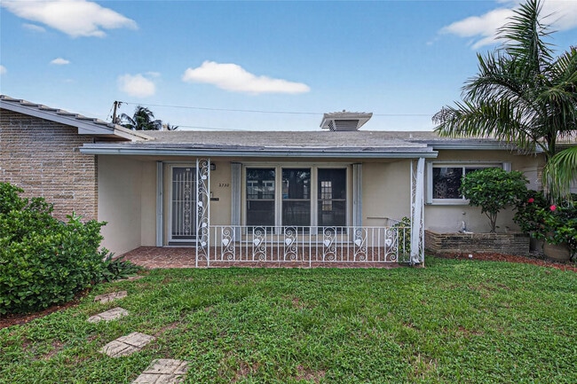 Photo - 2750 SE 3rd St