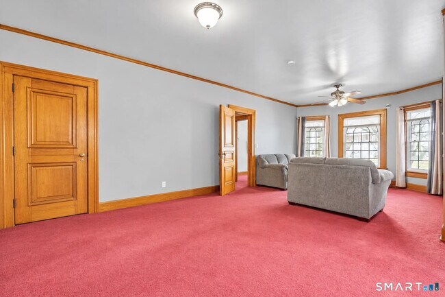 351 Chestnut St Unit 1