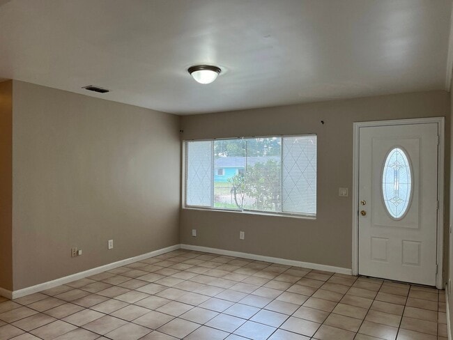 Photo - 6119 Melbourne Ave.
