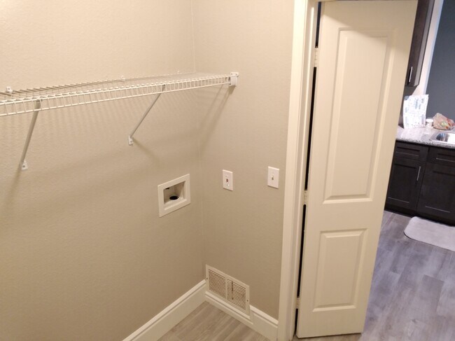 Photo - 22681 Oakgrove Unidad 000