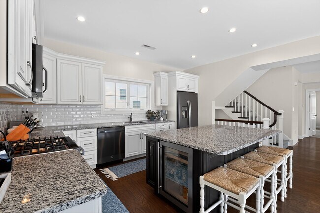 Photo - 103 N Madison Ave