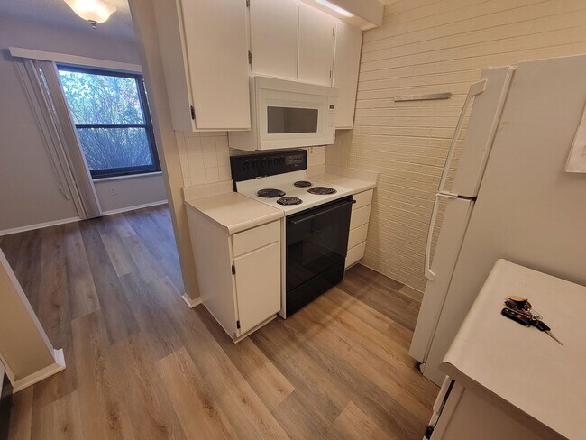500 Manhattan Dr Unidad D1