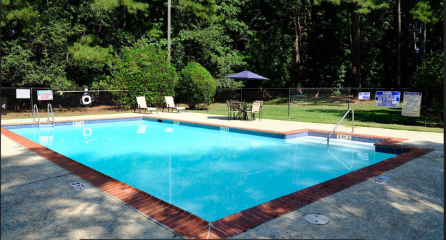 Photo - Pineview Apartments