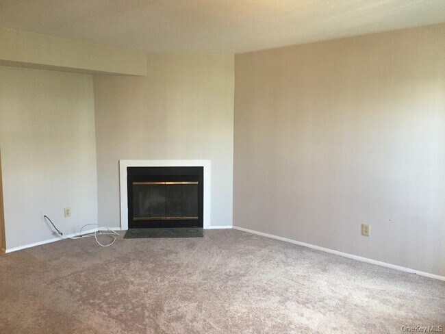 Photo - 2805 Whispering Hills Dr