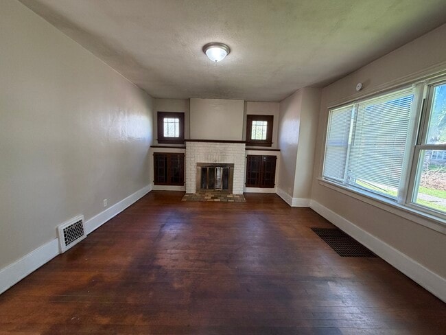 Photo - 1106 Roosevelt St