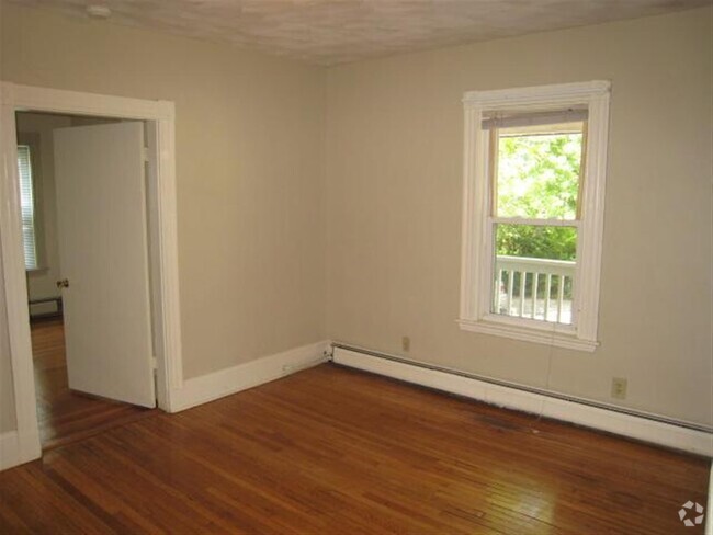 Building Photo - 10 Clifton St Unit 1 Rental