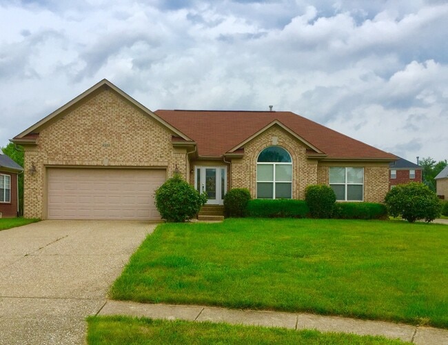 Photo - Wonderful 3 bed, 2.5 Bath home with back yard!