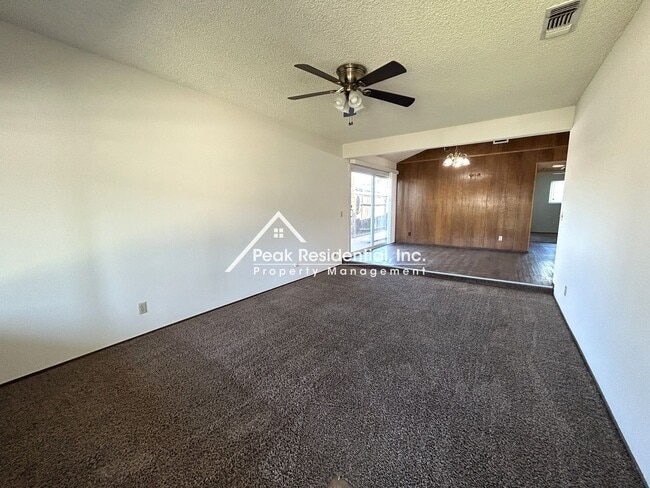 Photo - Orangevale 2bd/1ba Duplex with Garage
