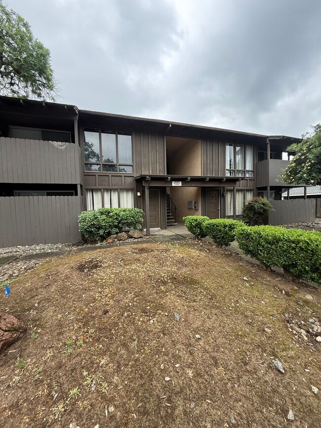 Building Photo - 615 Rancheria Dr Unit 1